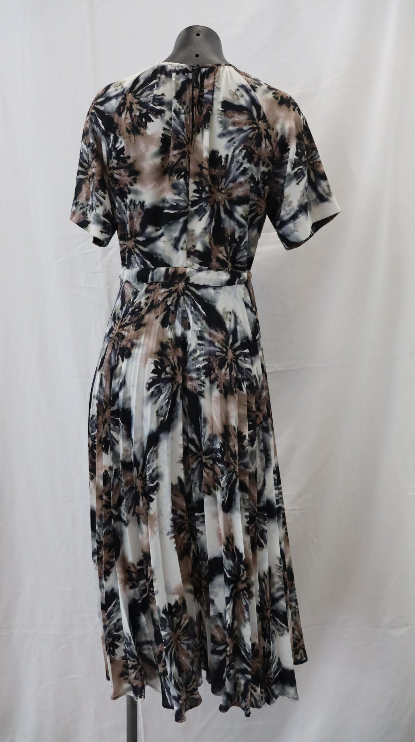 juliette hogan Midi Dress 6