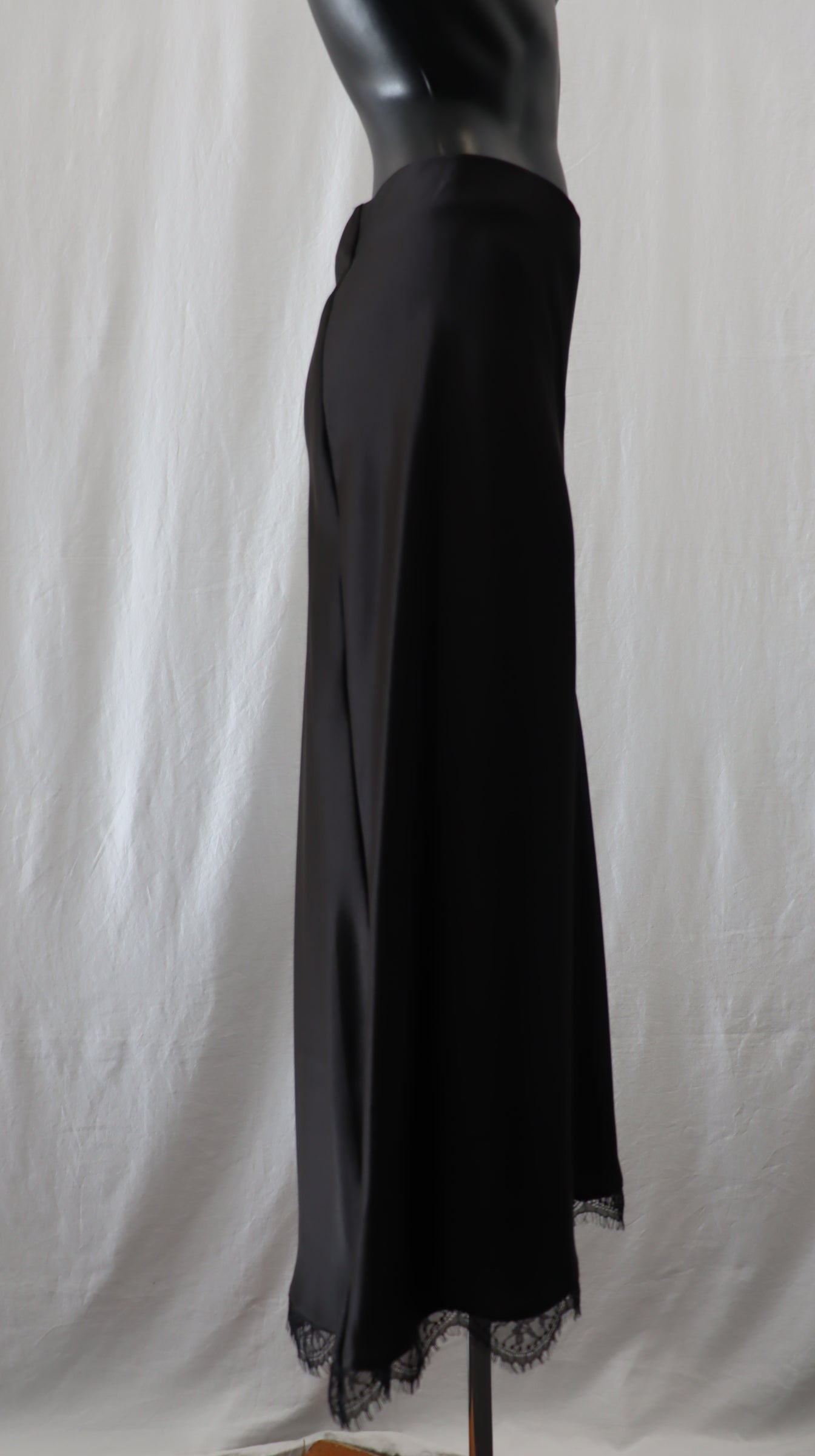 ZARA Midi Skirt XXL