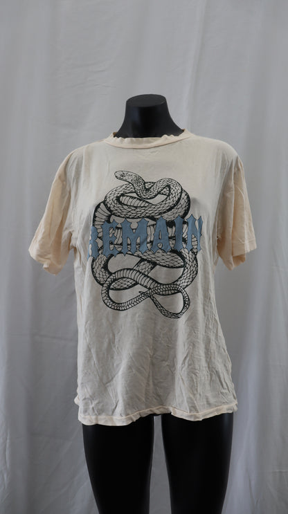 remain Tee 8