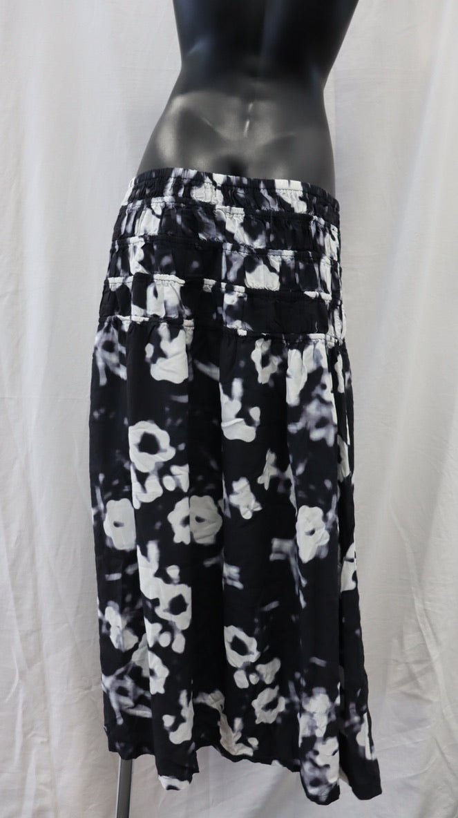 Briarwood Maxi Skirt L