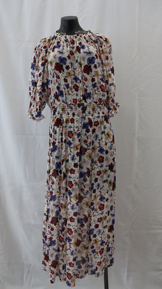M A X Maxi Dress 18