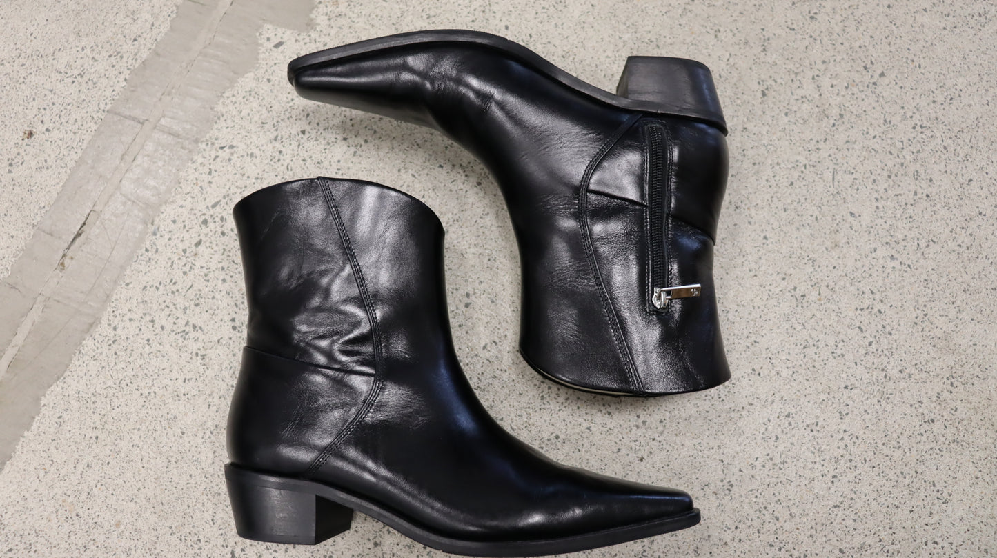 CHAOS & HARMONY Boots 39