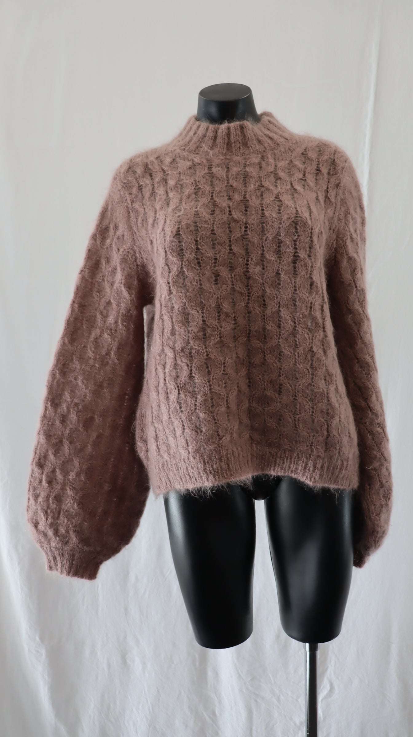 MARLE Knit 8