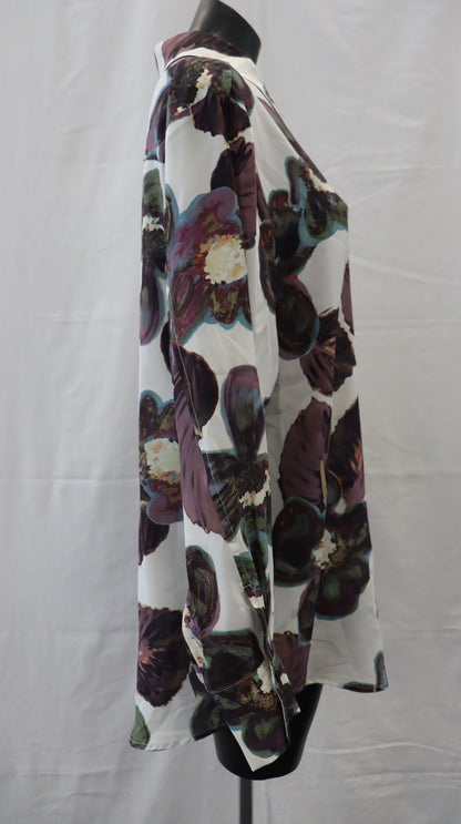 juliette hogan Button Up 12