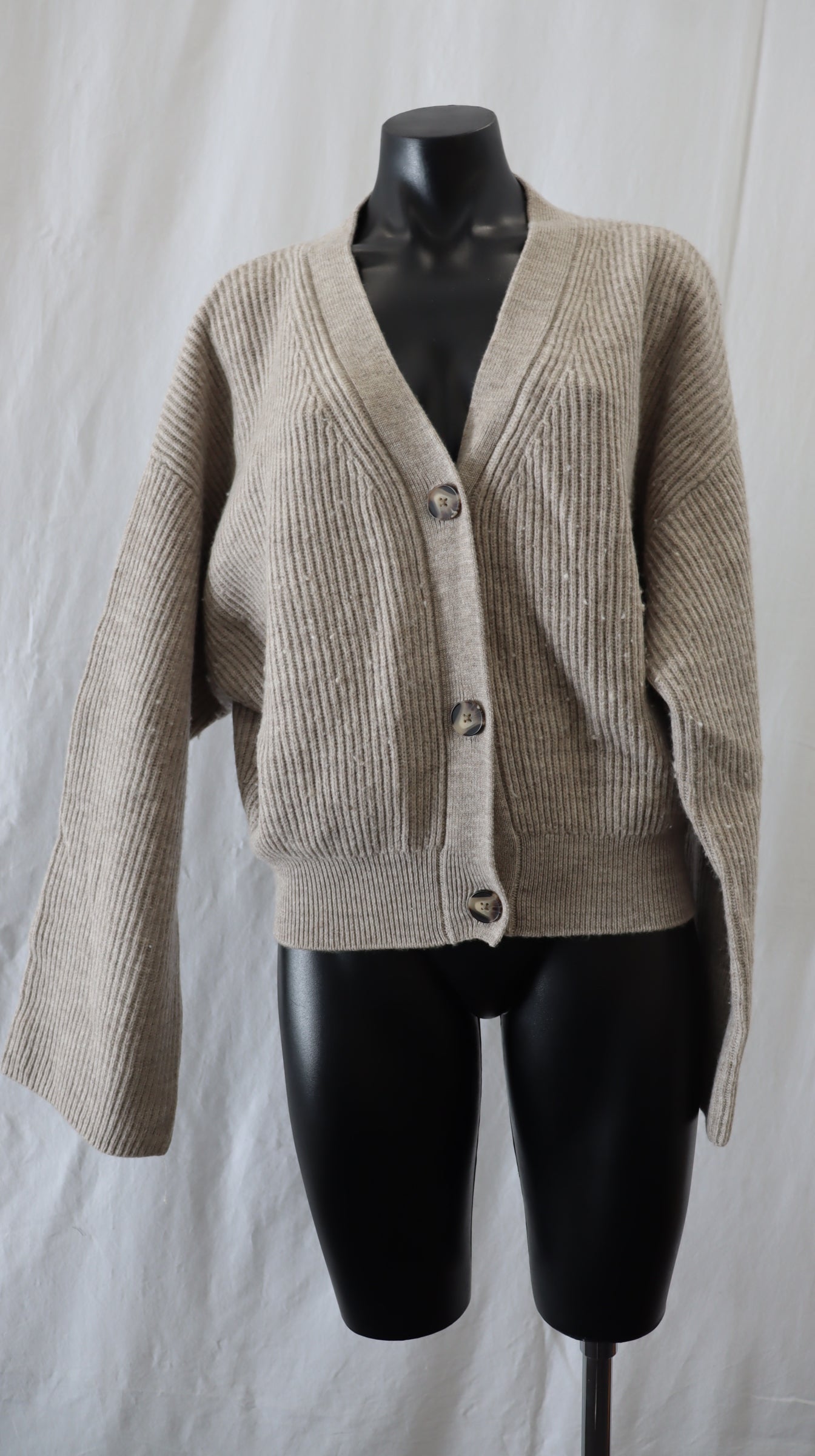 M A X Cardigan L