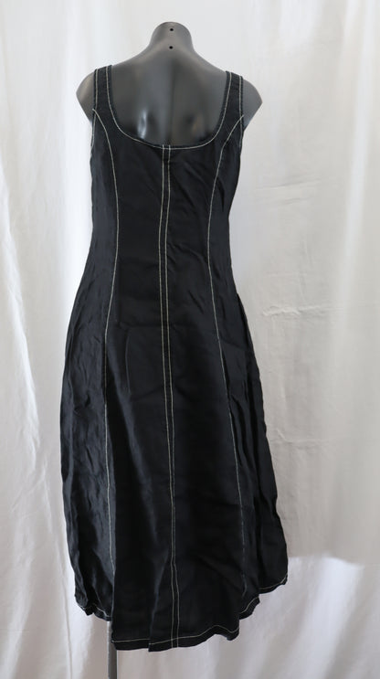 M A X Maxi Dress 10