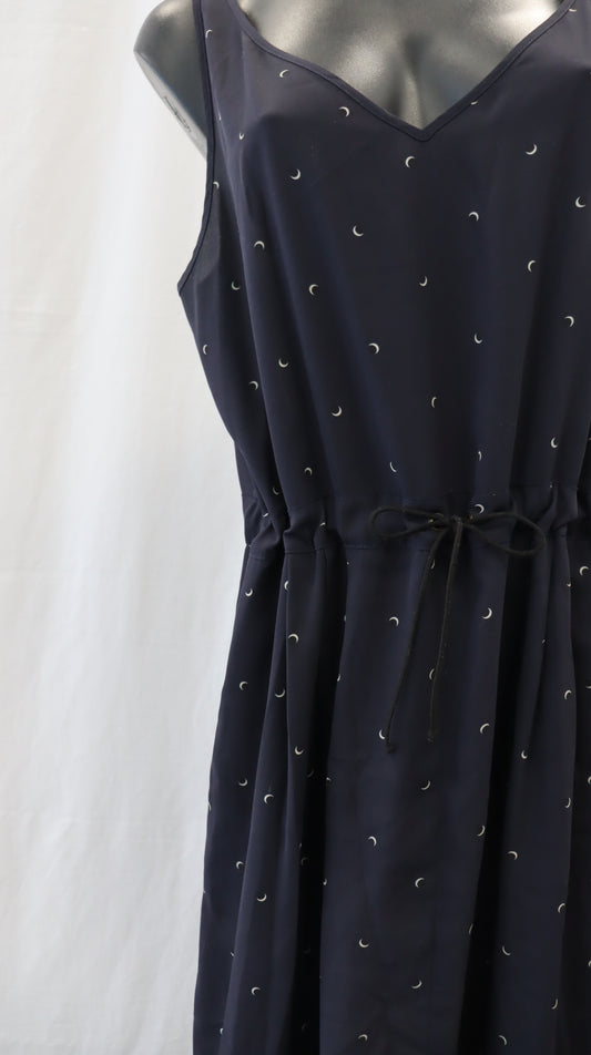 juliette hogan Midi Dress 14