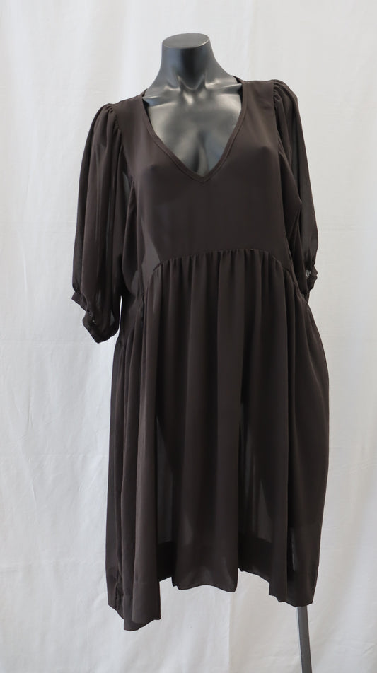 HARRIE & SAM Midi Dress M