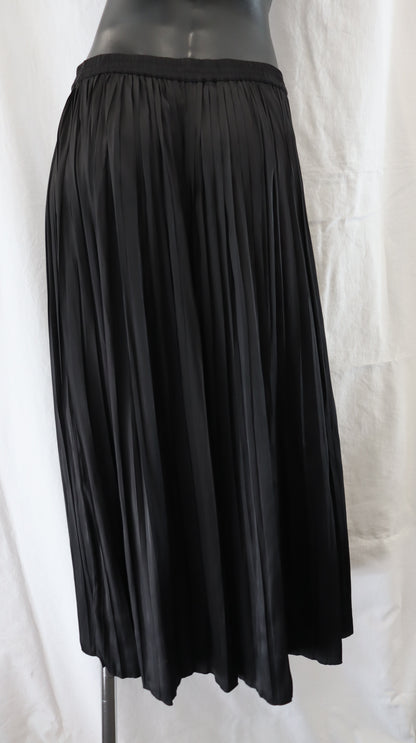 M A X Maxi Skirt 10