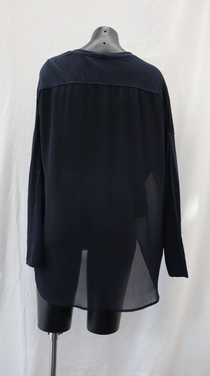 moochi Blouse M
