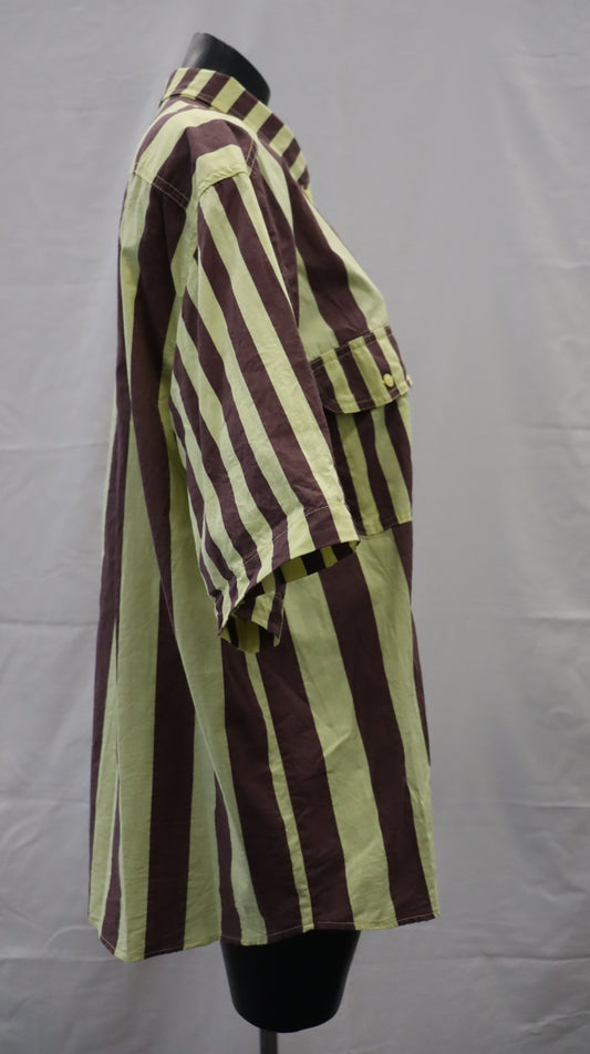 Levi Strauss & CO Button Up M