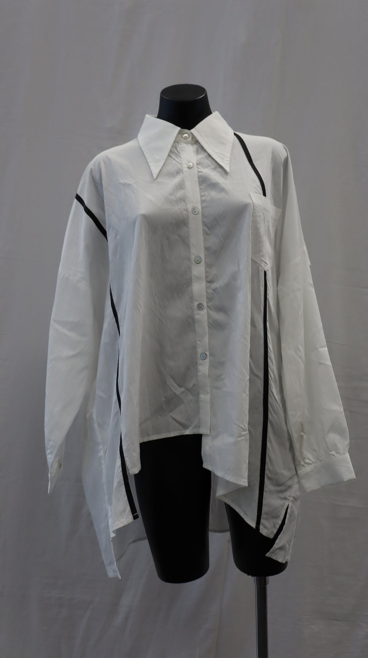 bone & arrow Button Up L