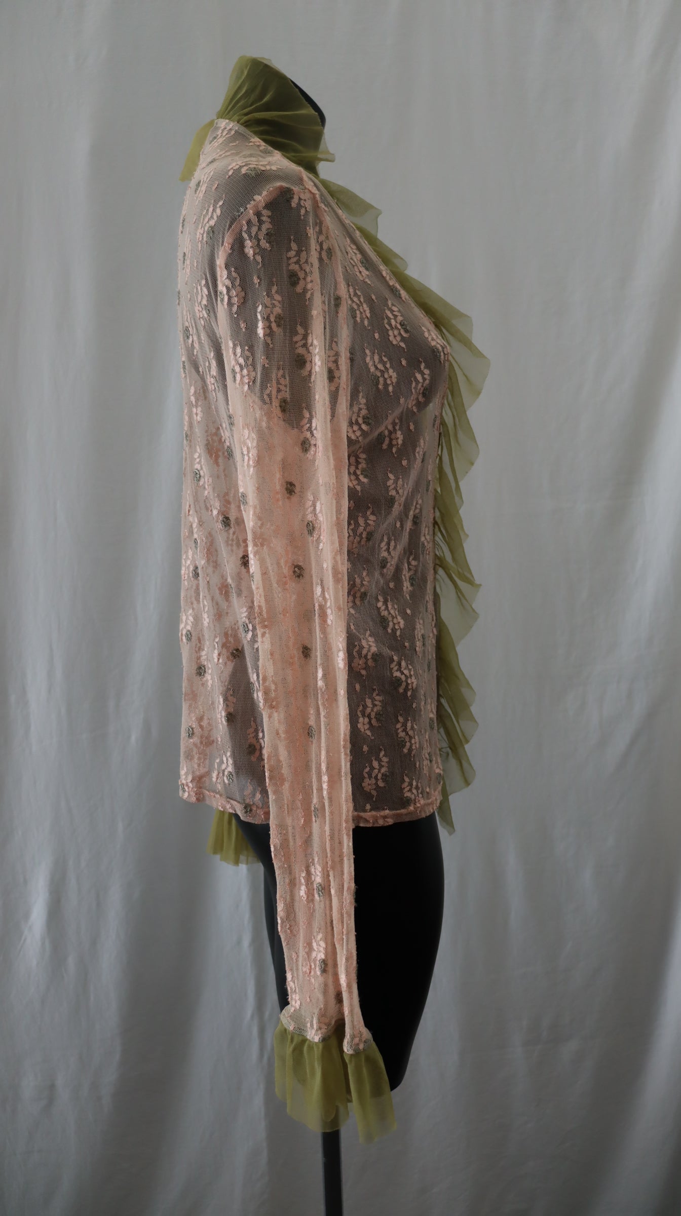 Annah. S. Cardigan L