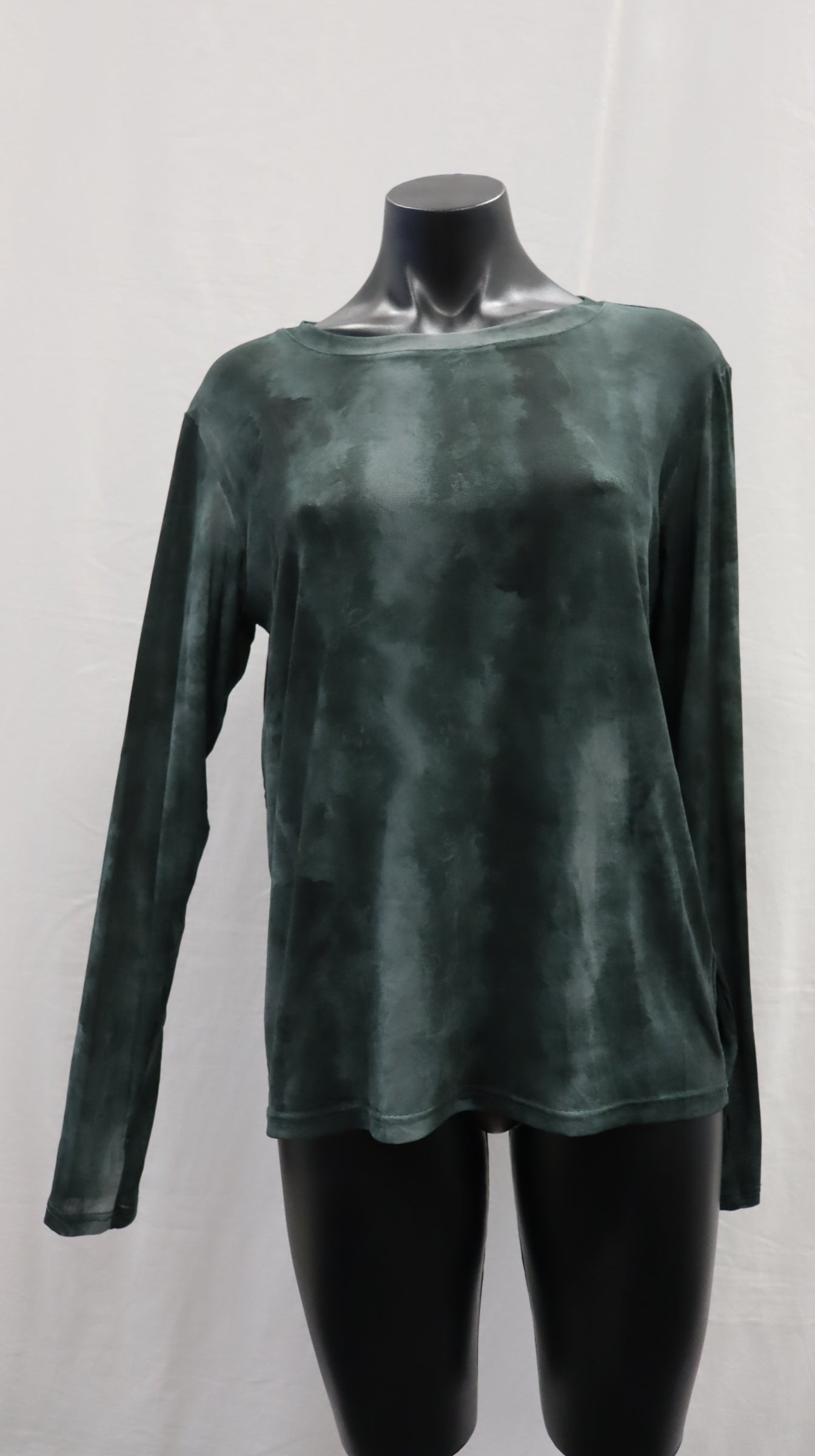 M A X Long Sleeve L