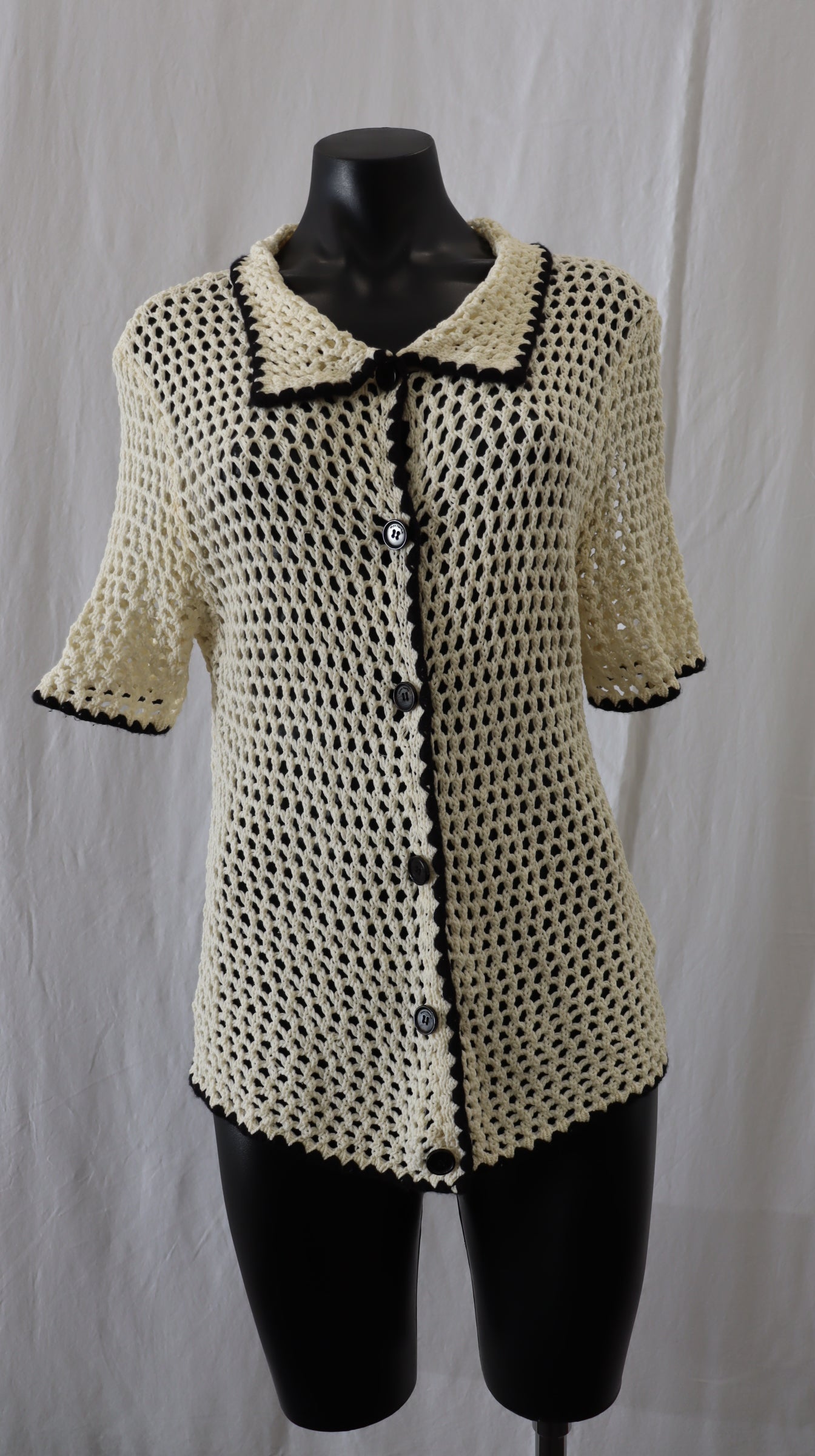 Wynn Hamlyn Button Up S