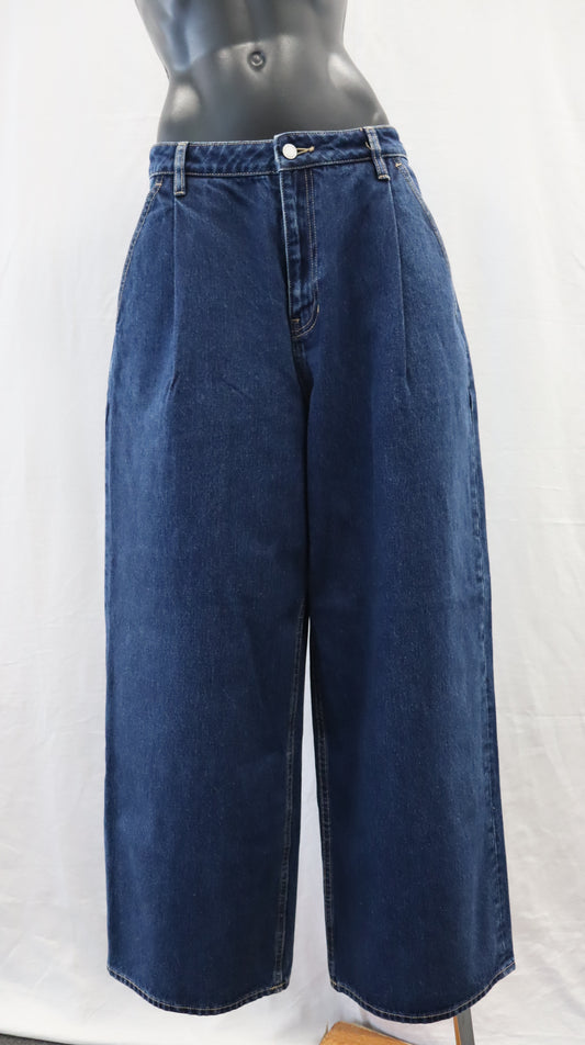 ASSEMBLY LABEL Jeans 16