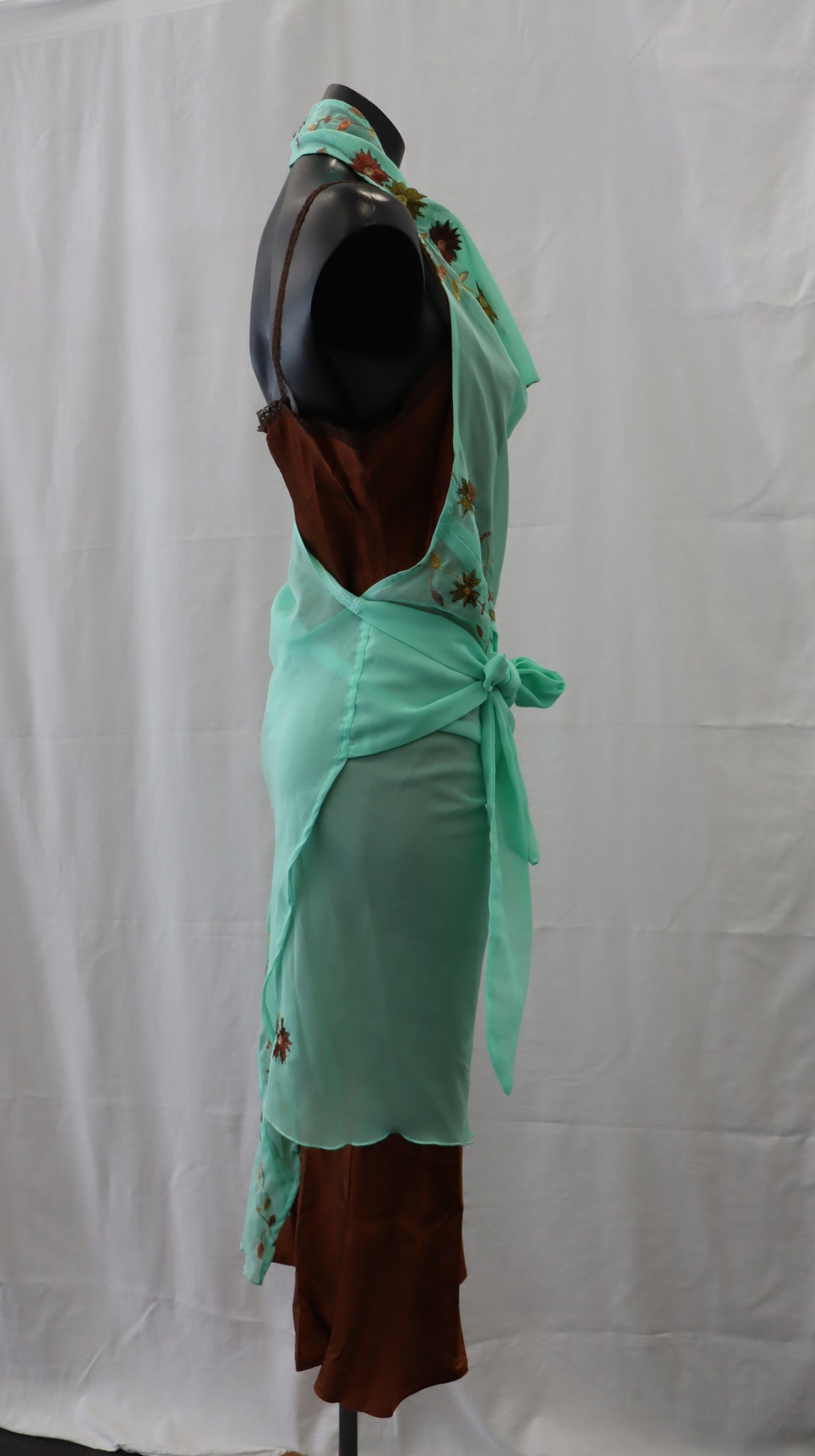 Carly Harris Midi Dress M