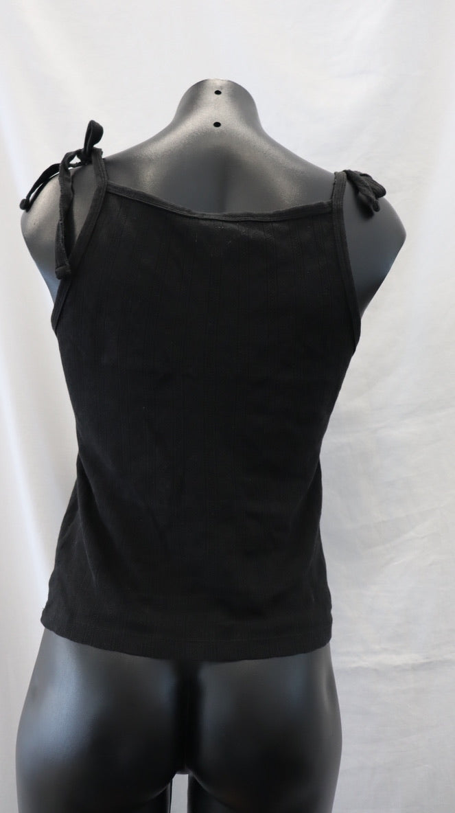 Caitlin Crisp singlet 6