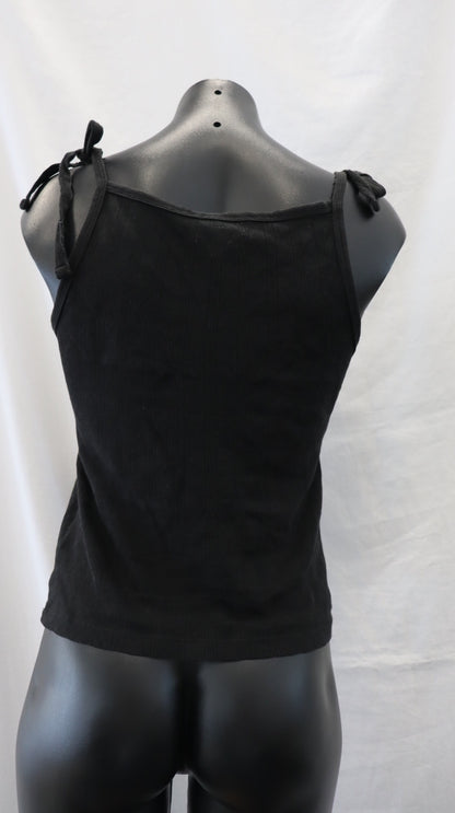 Caitlin Crisp singlet 6