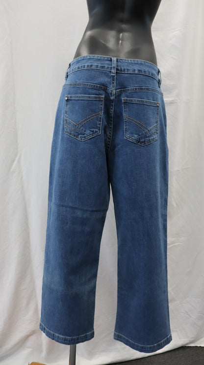 elm Jeans 10