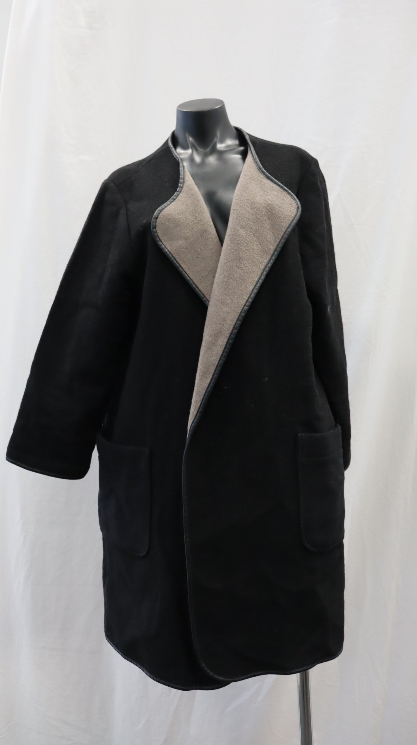juliette hogan Coat 12