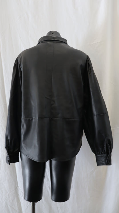 H & M Button Up M