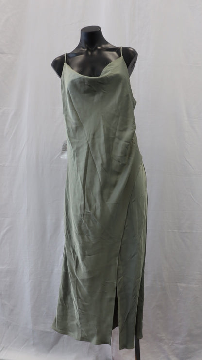 FOREVER NEW Maxi Dress 16