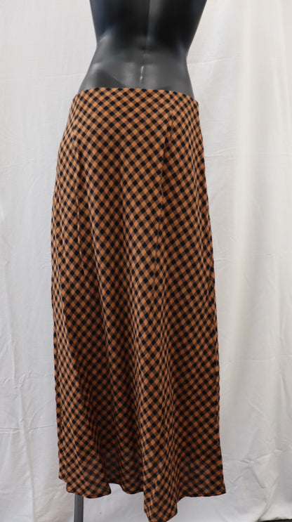 WHISTLE Maxi Skirt 12
