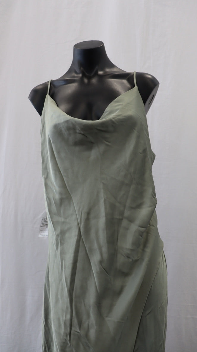 FOREVER NEW Maxi Dress 16