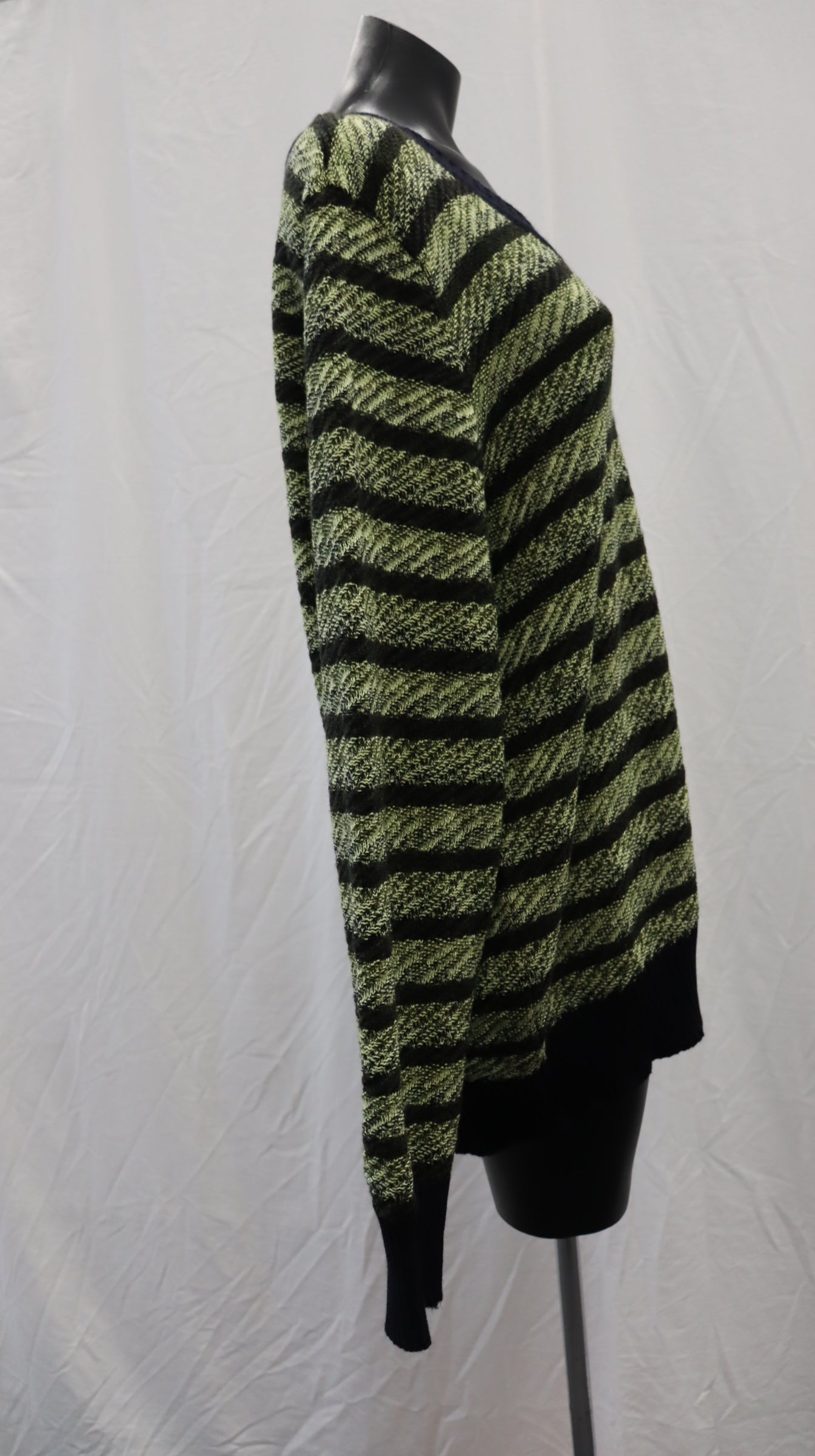 STANDARD ISSUE Knit L - XL