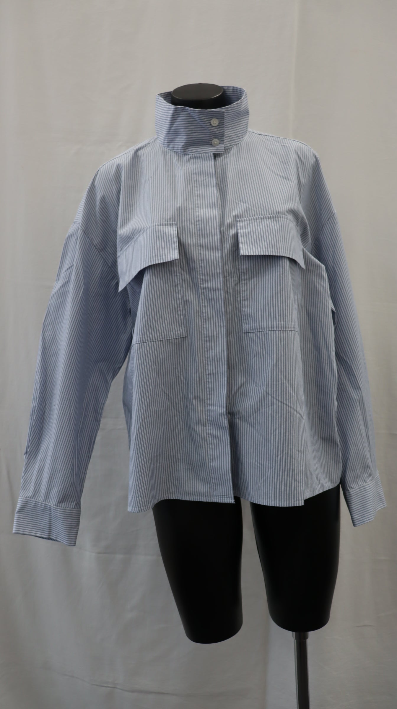 Uniqlo Button Up L