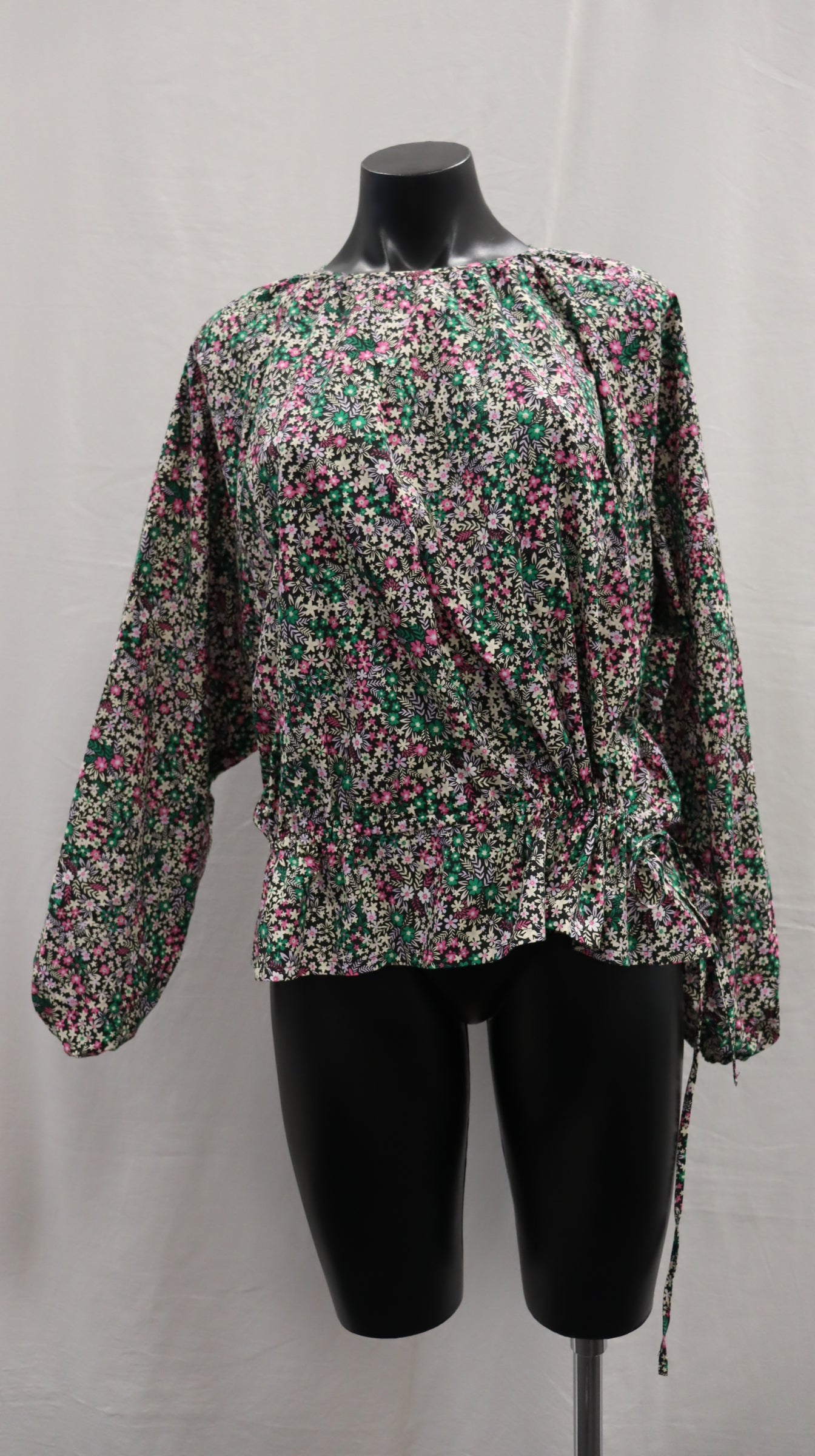moochi Blouse 16