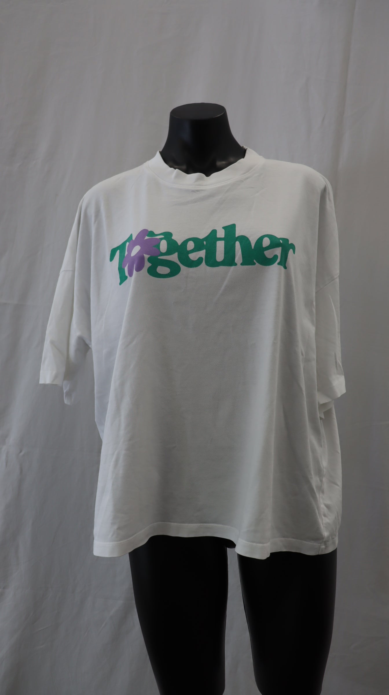 kowtow Tee S