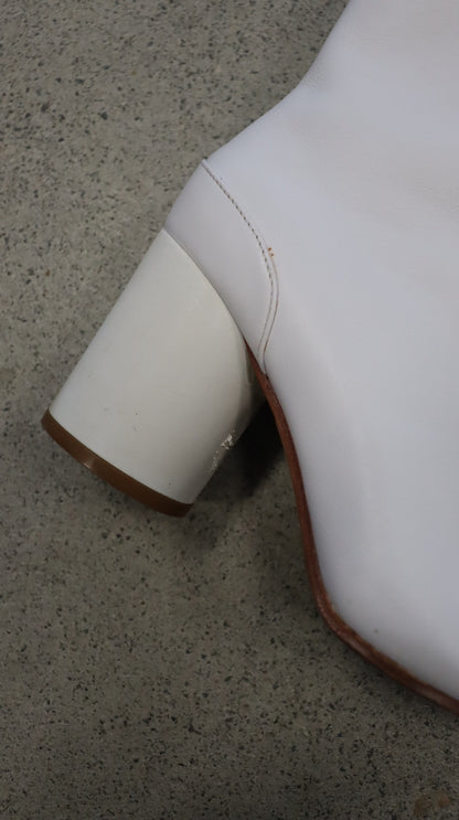 *NO TAG Boots 36