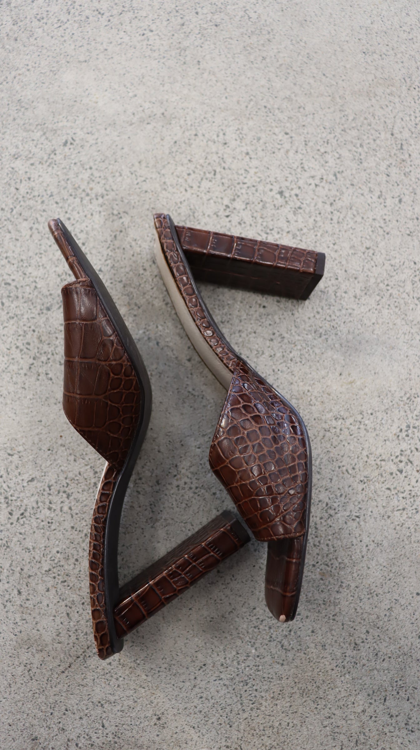 KOOKAI Heels 39