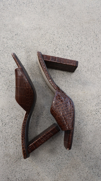 KOOKAI Heels 39