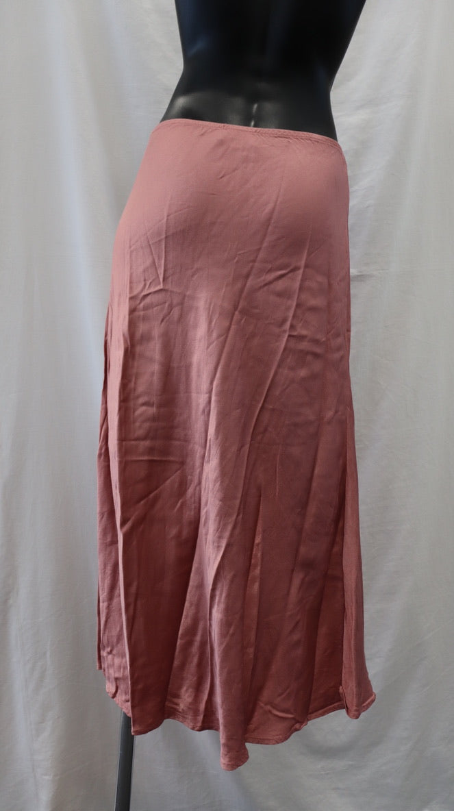 BLAK L O V E Midi Skirt 10