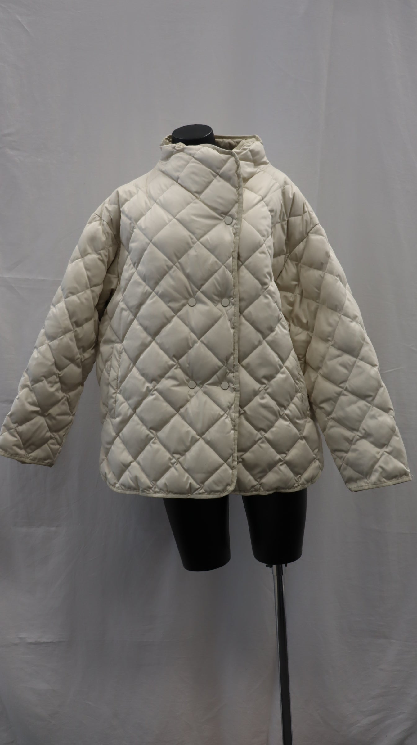 Sills Jacket 16