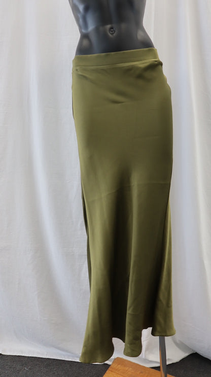 K I L T Maxi Skirt 10