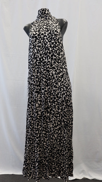 M A X Maxi Dress 16