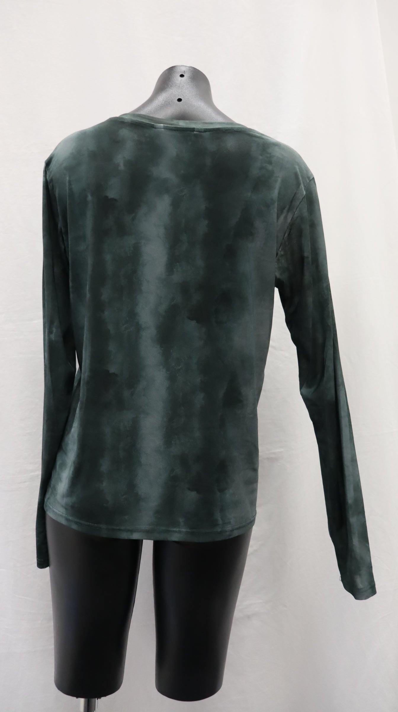 M A X Long Sleeve L