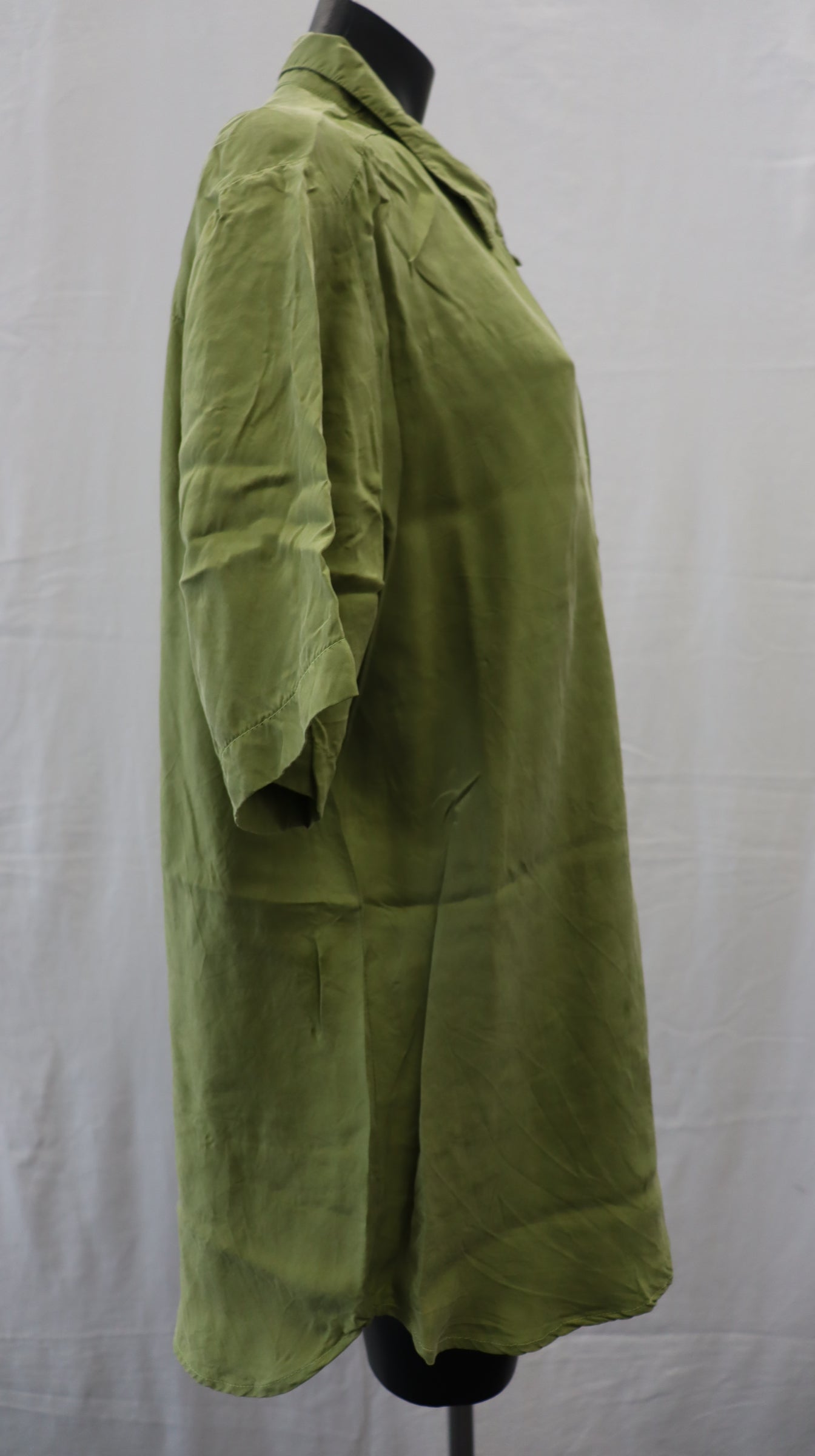 OVNA OVICH Button Up ONE SIZE