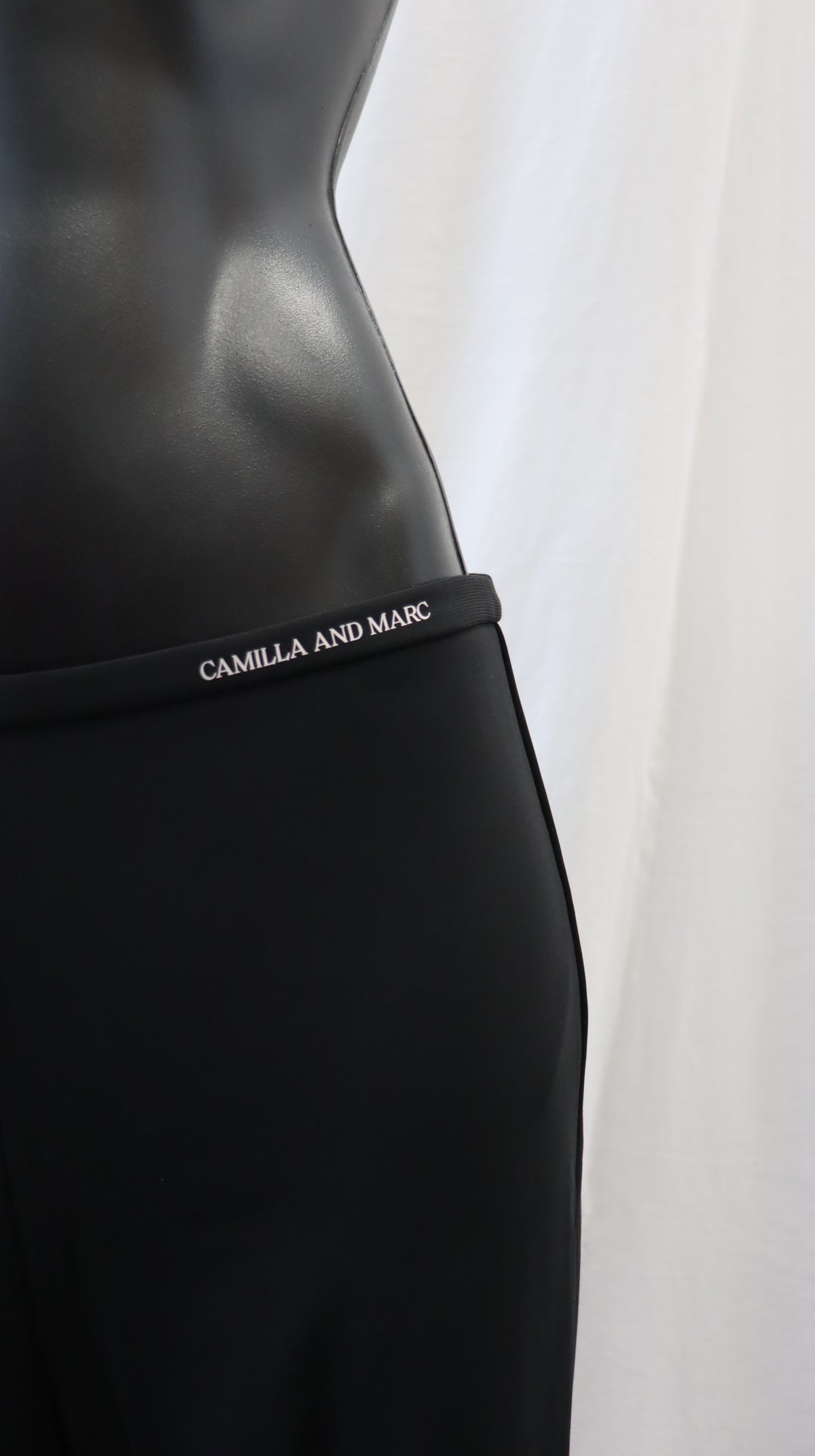 C & M | CAMILLA AND MARC Pants 12
