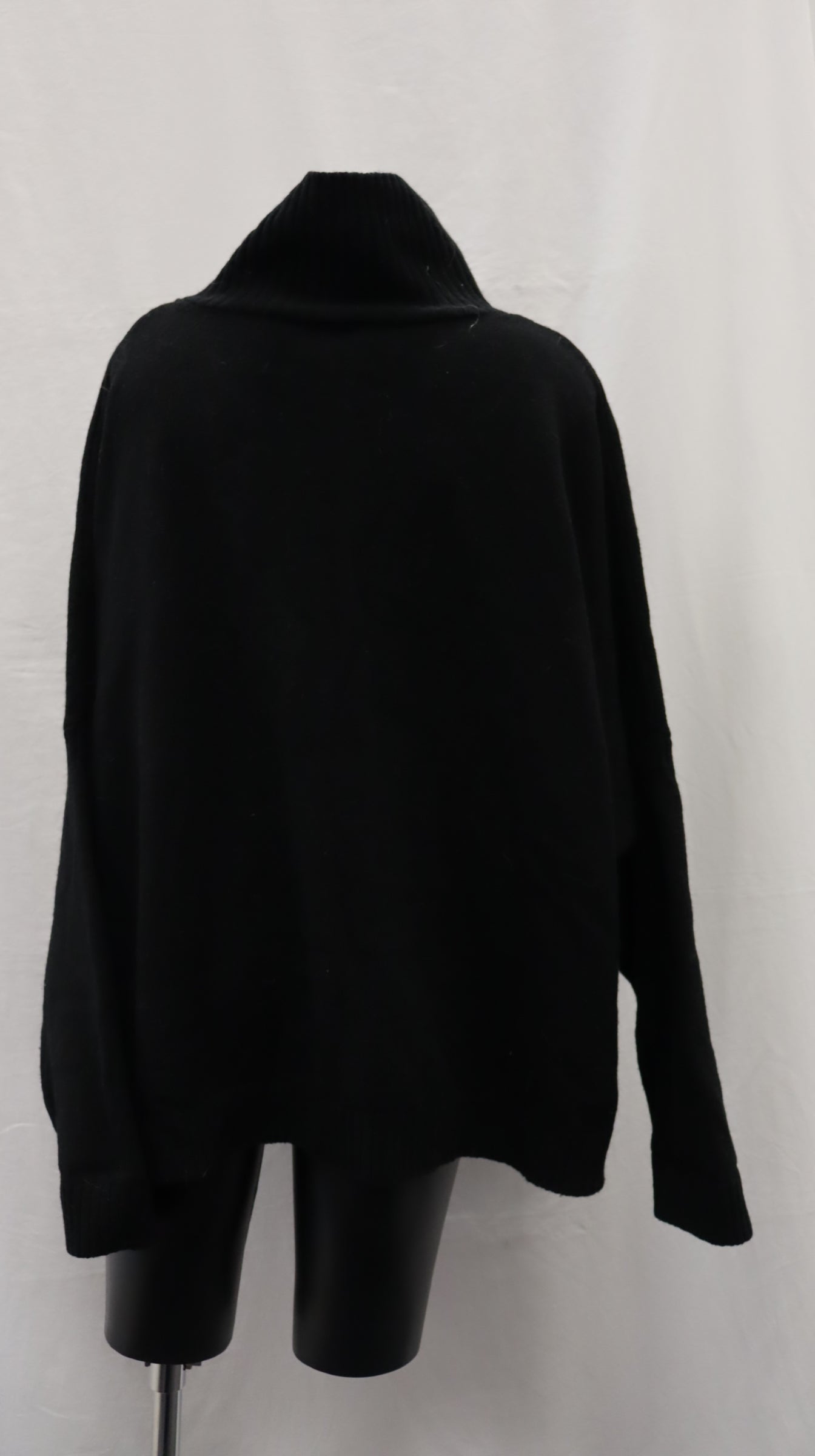 moochi Knit L