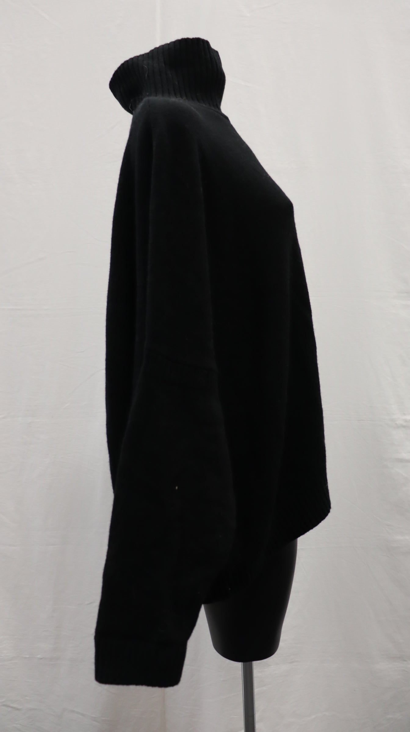 moochi Knit L