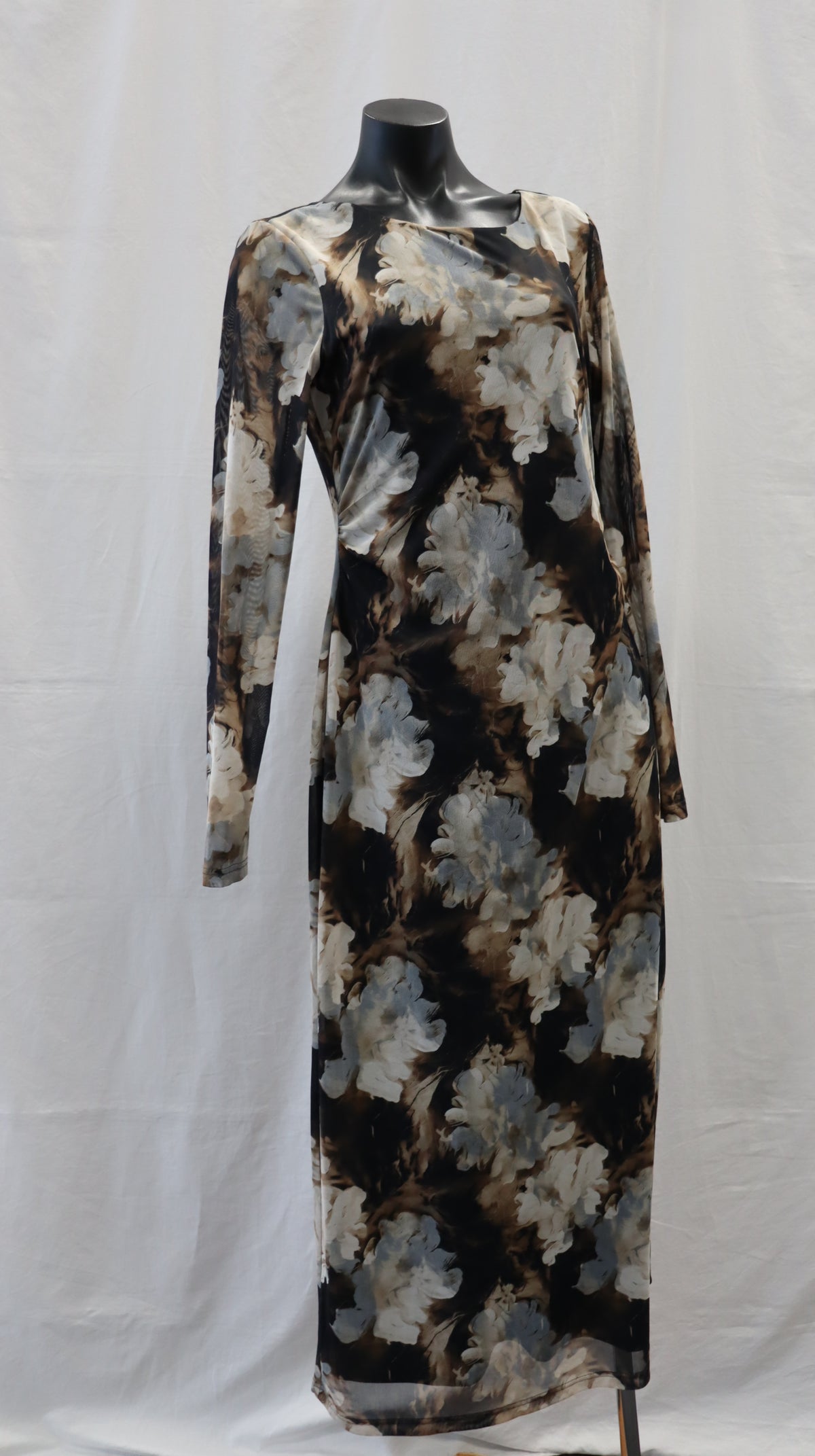 AMONG THE BRAVE Maxi Dress 12