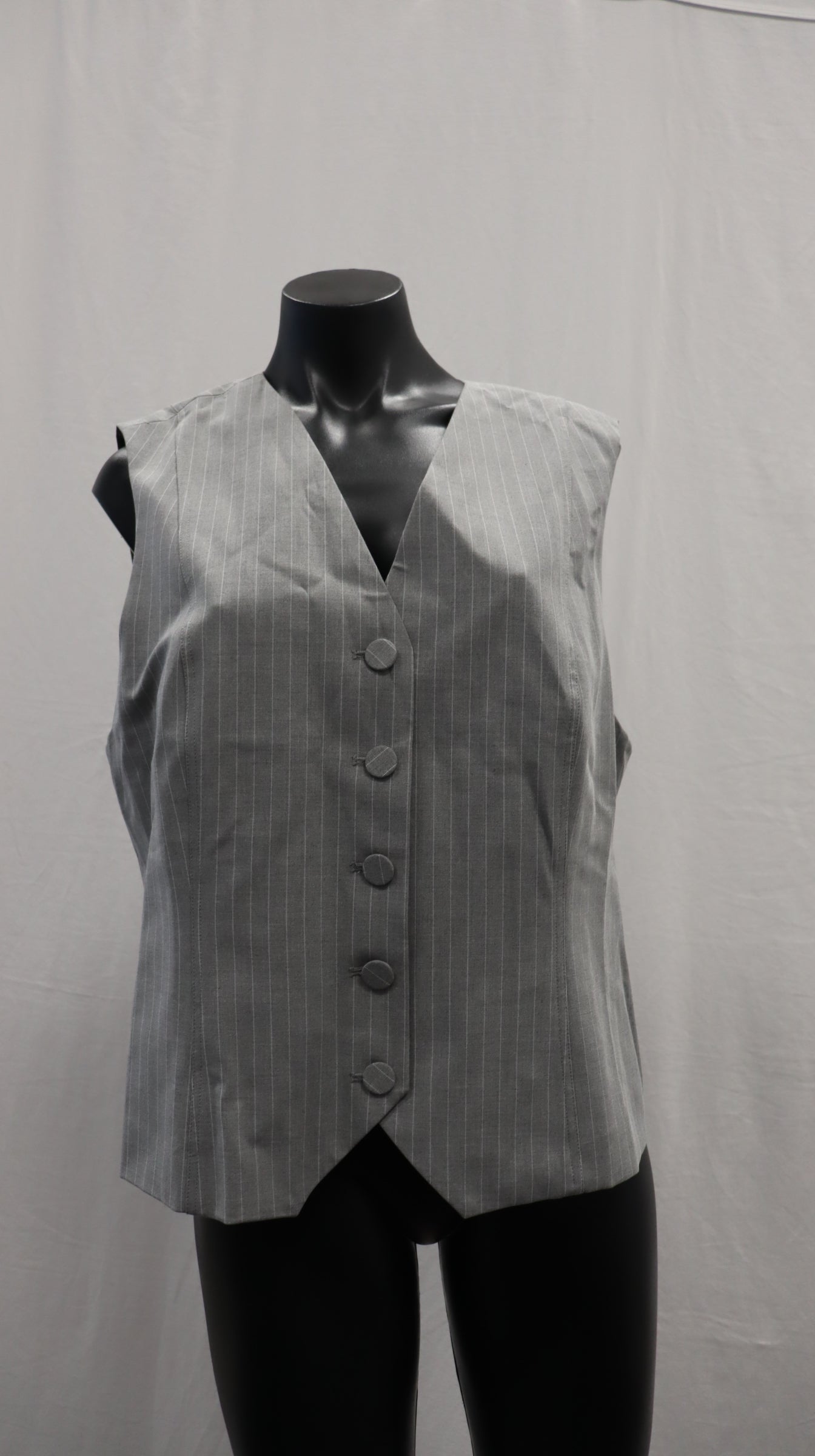 remain Vest 14