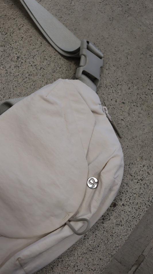 lululemon handbag N/A