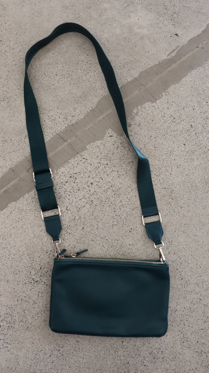 COUNTRY ROAD handbag N/A
