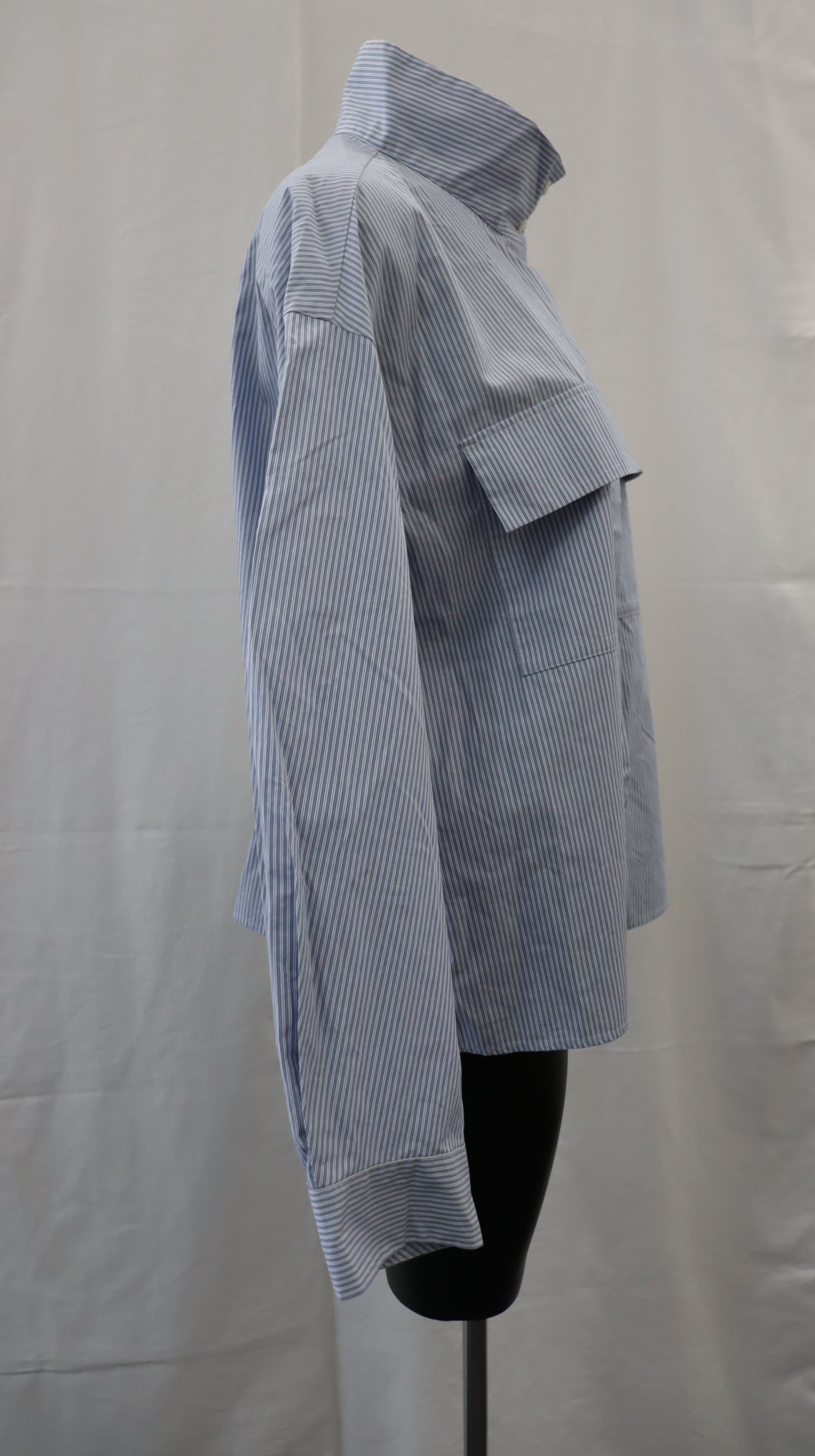 Uniqlo Button Up L